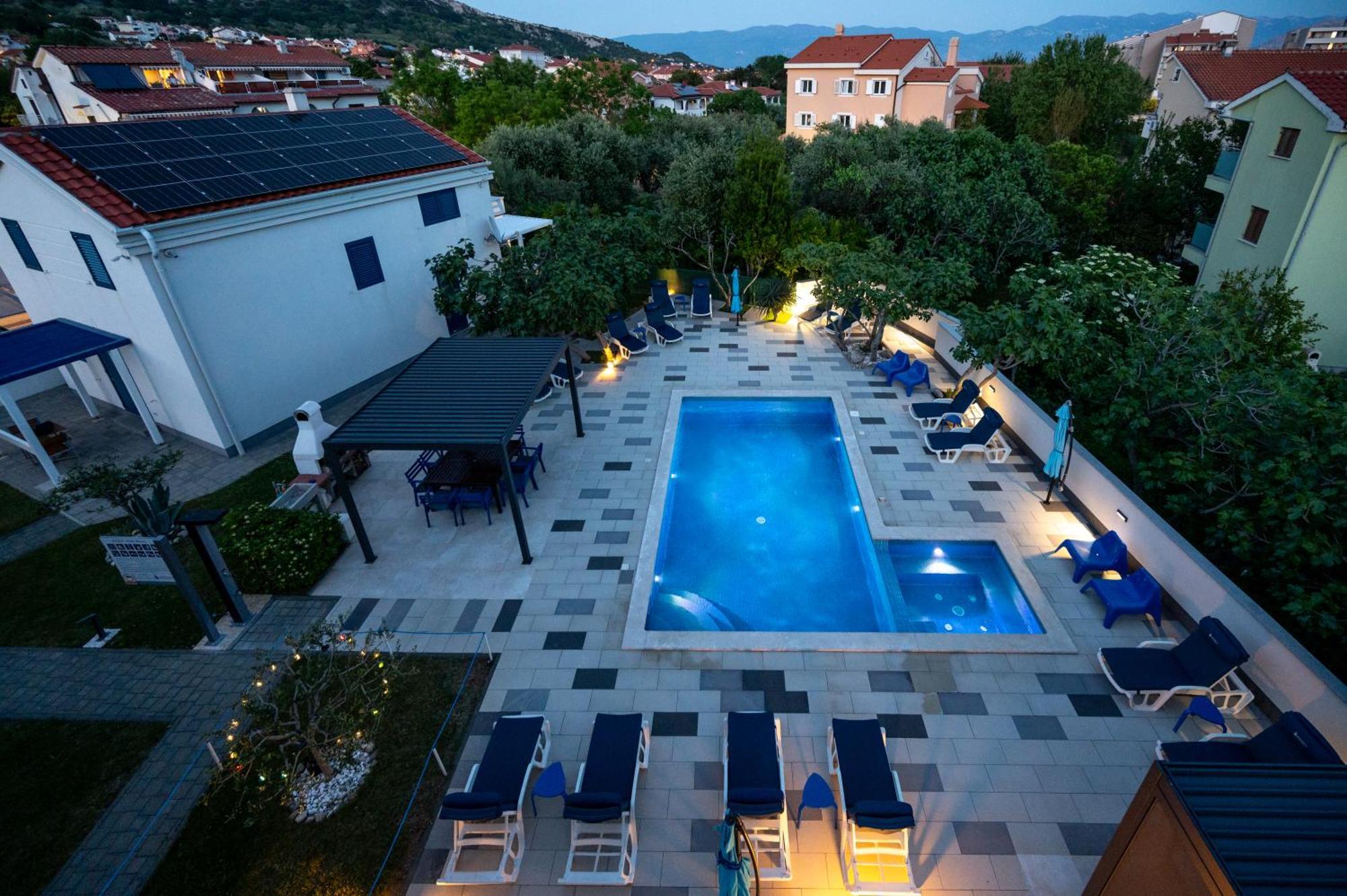 Adorami Apartments Baska  Exterior photo