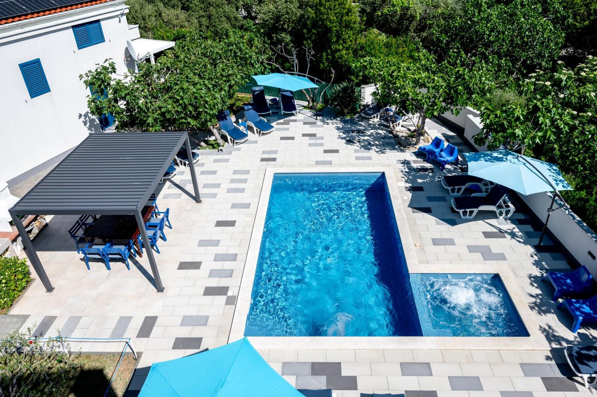 Adorami Apartments Baska  Exterior photo