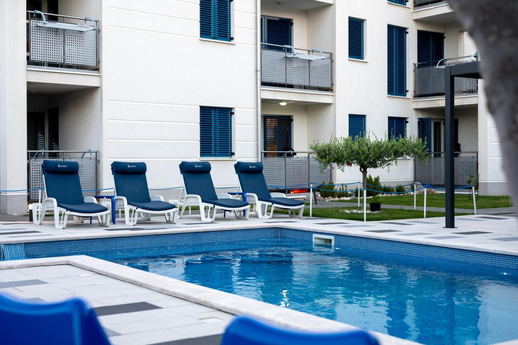 Adorami Apartments Baska  Exterior photo