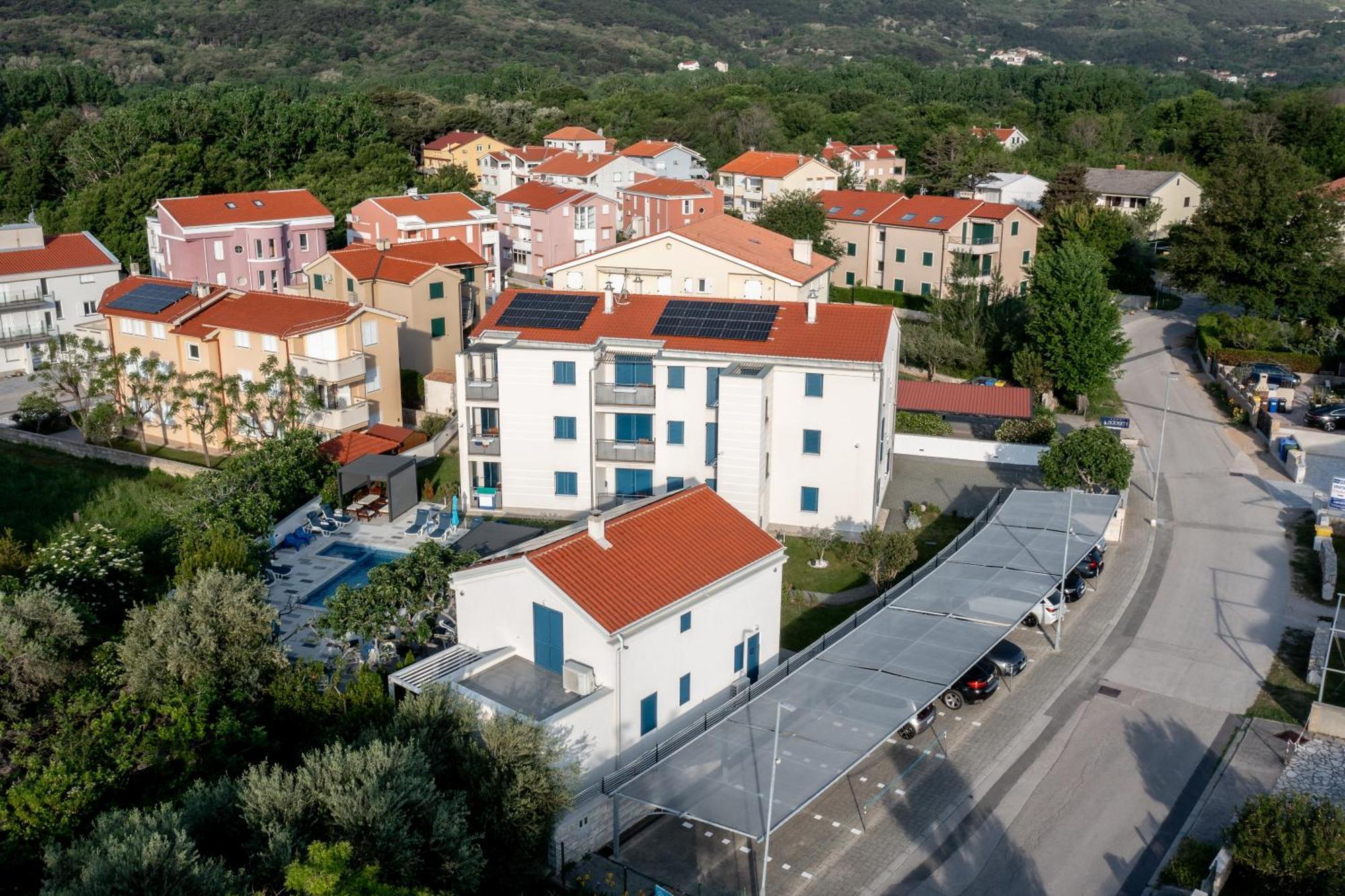 Adorami Apartments Baska  Exterior photo