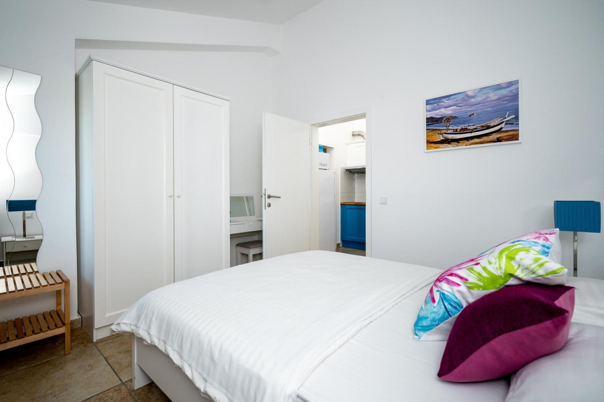 Adorami Apartments Baska  Exterior photo